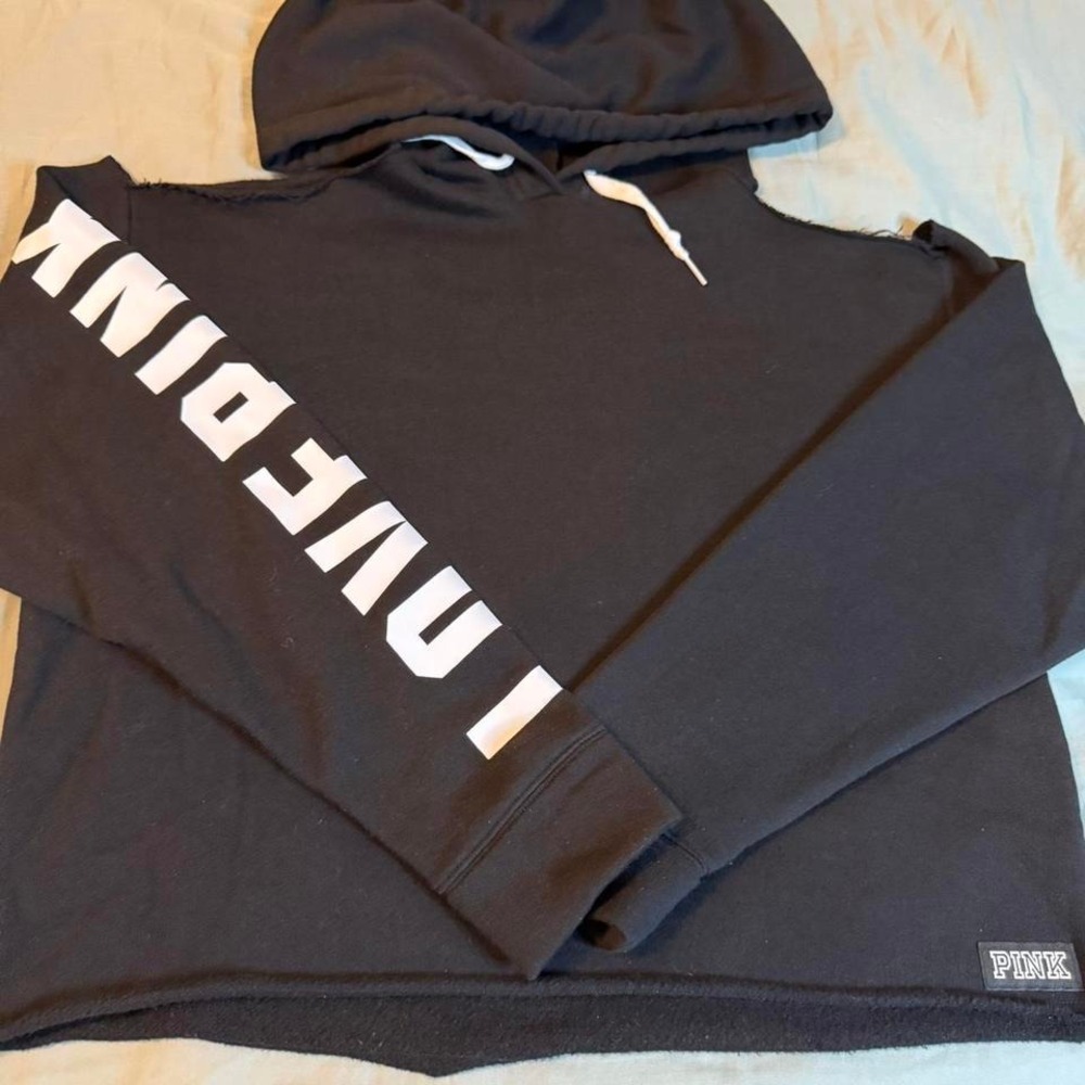 Victoria's Secret PINK Cut Out Shoulder Hoodie Black Medium 22x20‎ Logo Sleeve